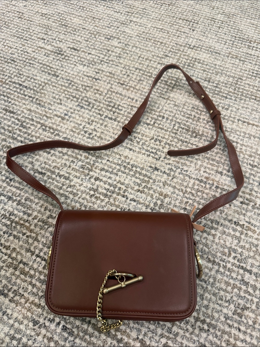 Classic Brown Leather Crossbody with Gold Chain Accent